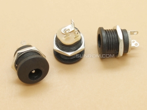 DC Socket - Black Threaded Nut Panel Mount - Suitable for 5.5x2.1mm DC Pins